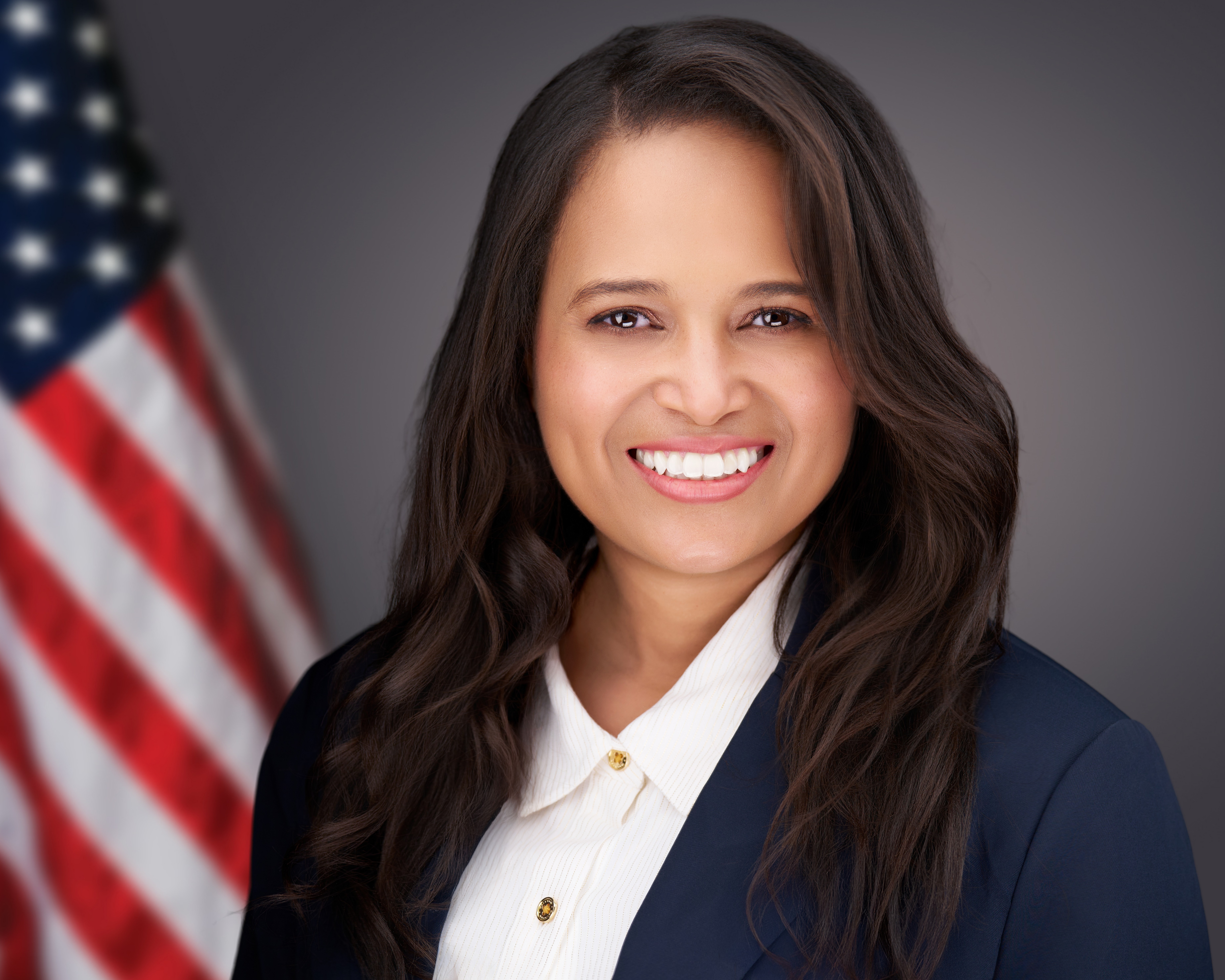 Esmeralda Cabrera Ventura headshot